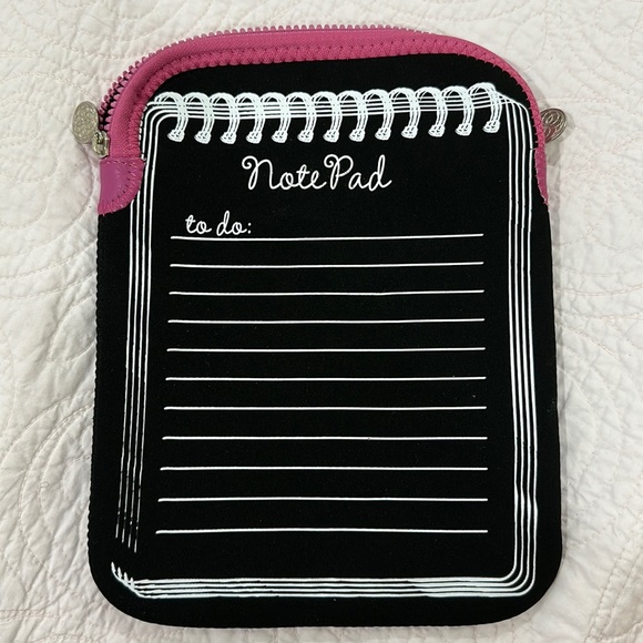 Tablet Case: “note pad to dos” Zip up protective covering! Dimensions: 10 x 7.5 - Picture 1 of 3